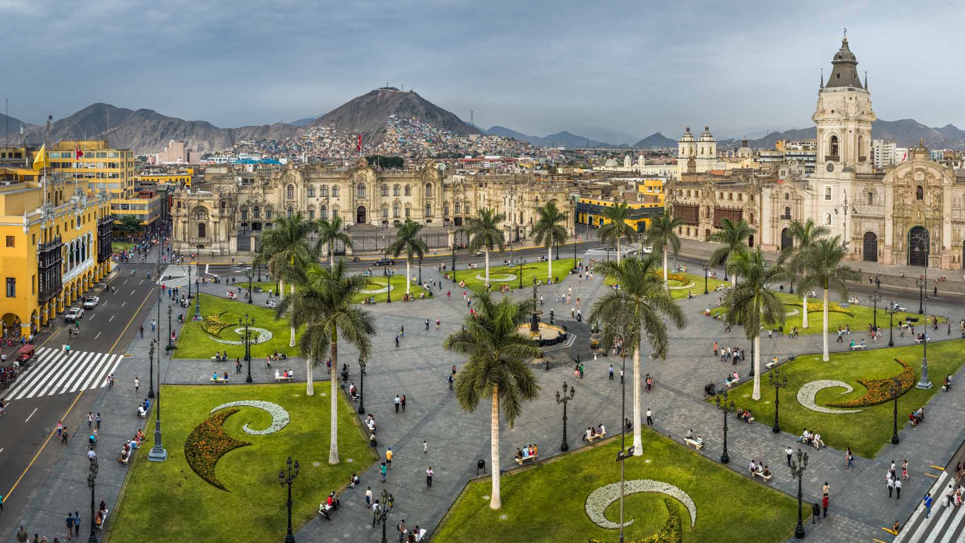 plaza-de-armas-lima